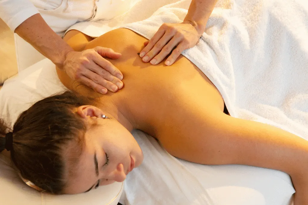 Ruhige Massagebehandlung bei ELA Vital in Bayreuth